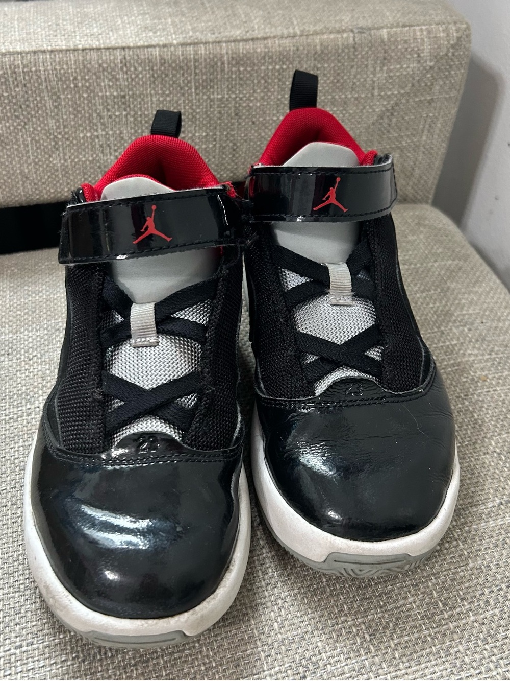 Jordan Kids Black and Red Hook-and-Loop Sneakers